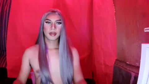 whispering_ering online show from August 5, 1:41 pm