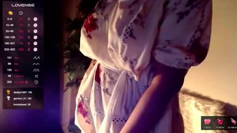 Mel online show from November 20, 8:02 am