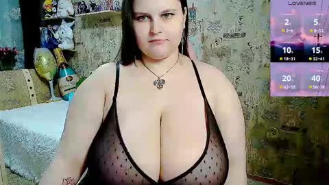 whisperinthedarkk online show from March 7, 11:27 pm