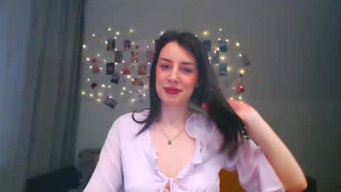 Bella online show from March 19, 9:15 am