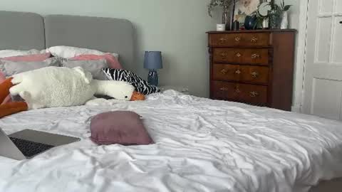 Anita online show from July 27, 5:49 am