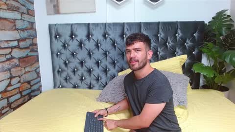 Dylan white online show from February 8, 8:32 pm