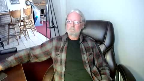 whofcares2 online show from March 1, 4:55 pm