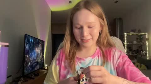 Alisa online show from May 3, 8:09 am