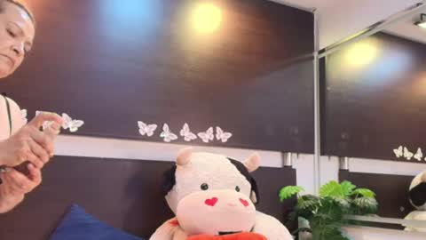 sussy online show from June 26, 1:05 pm