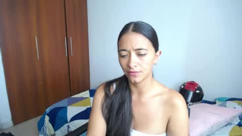 Ilauren online show from July 21, 12:40 pm