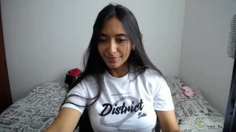 Ilauren online show from July 7, 6:01 pm