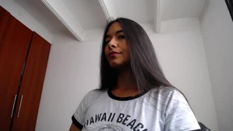 Ilauren online show from July 19, 2:36 am