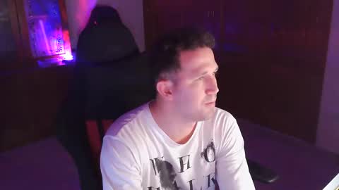 Carlos online show from October 16, 9:02 pm