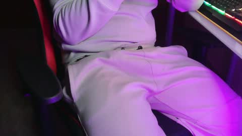 Carlos online show from December 31, 12:21 am