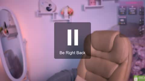 Snapshot of wildhoney_xo chatting on October 9, 5:35 am Kara online show from October 9, 5:35 am