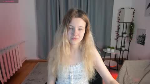 Mila 3 online show from November 13, 5:32 am