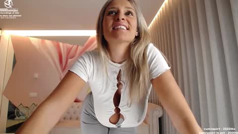 Snapshot of wildtequilla chatting on October 20, 5:40 pm Lili online show from October 20, 5:40 pm