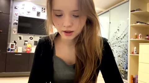 Olivia online show from March 9, 5:17 pm