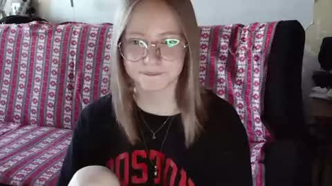 Olivia online show from July 27, 5:05 am