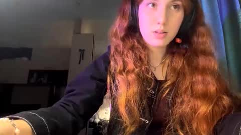 Alice online show from March 12, 2:43 pm