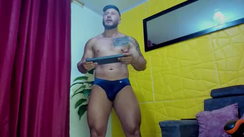 Snapshot of william_parra55 chatting on October 9, 11:10 pm William Parra online show from October 9, 11:10 pm