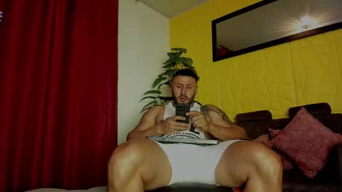 Snapshot of william_parra55 chatting on September 19, 10:24 pm William Parra online show from September 19, 10:24 pm