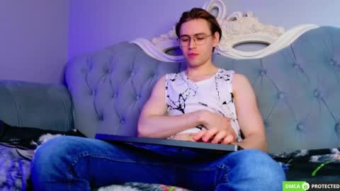 William online show from May 13, 3:49 am