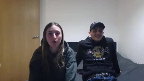 willy_est_95 online show from May 10, 10:05 pm