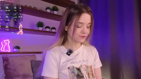 Mary online show from July 5, 2:57 pm