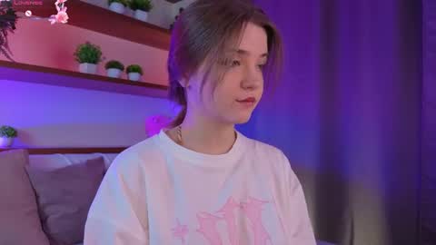 Mary online show from July 17, 3:36 pm