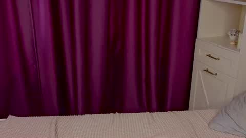 Mary online show from June 25, 5:12 am