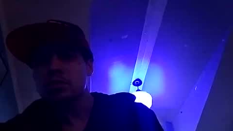 wilsond9479 online show from November 27, 2:47 pm