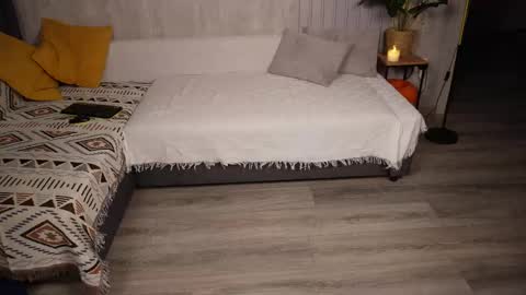 wineandboobs online show from November 9, 5:15 pm