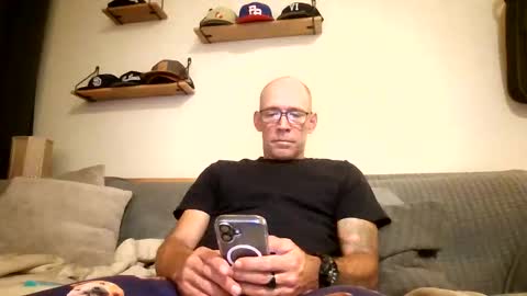 wingnutt765733 online show from March 10, 3:22 am