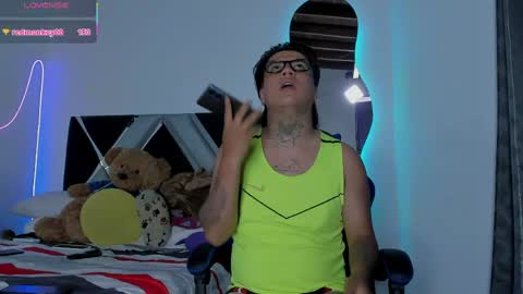 winniepooh_69 online show from April 21, 5:03 am