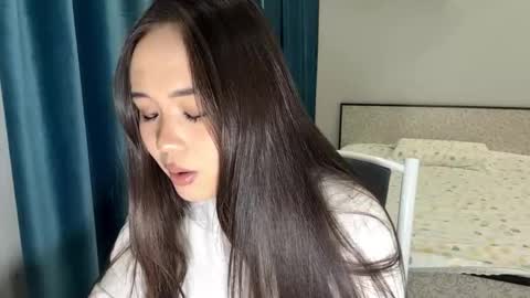 Amina online show from February 20, 9:39 pm