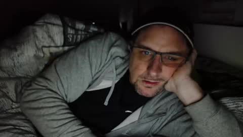 Snapshot of wirzwei8883 chatting on January 29, 5:24 pm Dirty online show from January 29, 5:24 pm