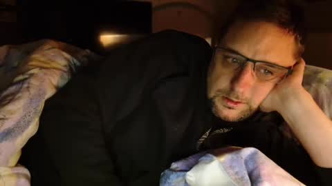 Snapshot of wirzwei8883 chatting on December 24, 2:10 am Dirty online show from December 24, 2:10 am