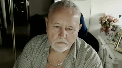 wlodman123 online show from March 31, 8:15 am