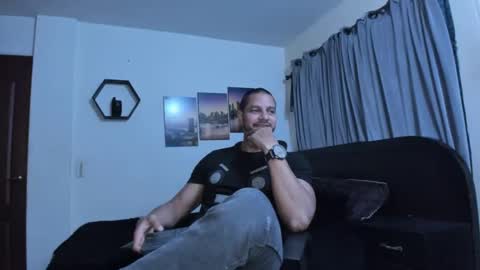 Magnus Dark independent model online show from November 21, 4:32 am