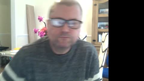 wobble444 online show from February 14, 9:13 am