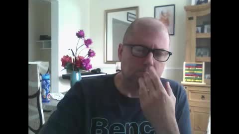 wobble444 online show from October 21, 12:32 pm