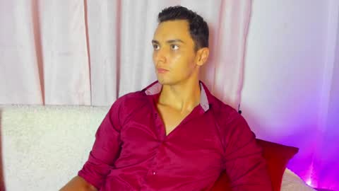 Andrew online show from June 19, 11:49 am