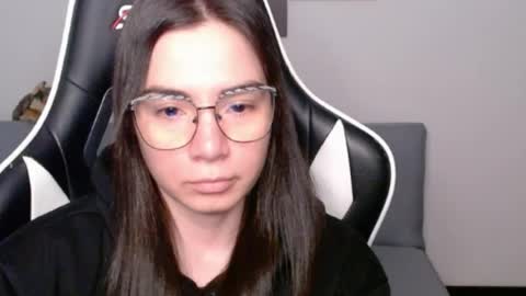 Alex online show from June 23, 3:25 am