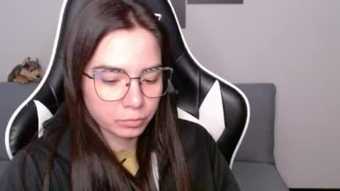 Alex online show from June 18, 2:39 am