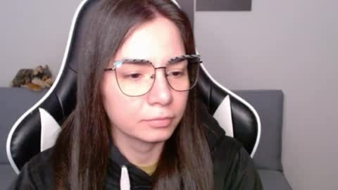 Alex online show from June 17, 2:38 am