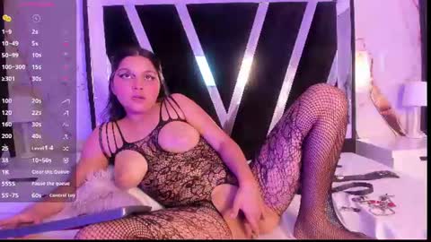 wonderkloe_ online show from July 25, 8:29 pm