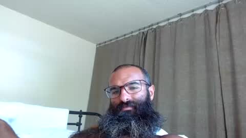 woof_wolf37 online show from July 10, 5:06 pm