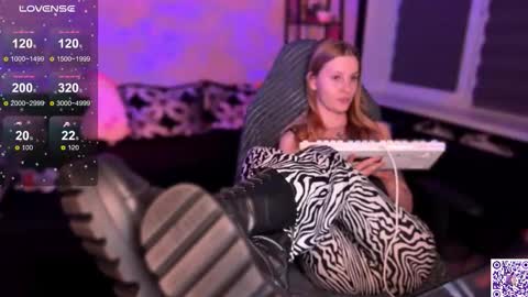 Arnika and Simon online show from November 15, 12:45 am