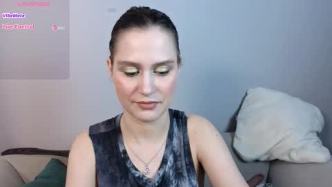 worsh1p_me online show from March 11, 2:09 pm