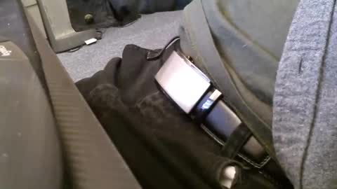 wrangleat0r online show from December 14, 2:33 am