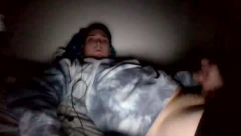 wulfbear online show from December 16, 7:37 am