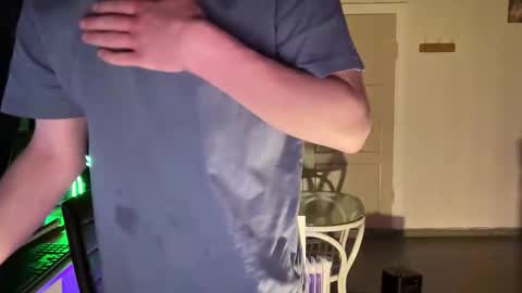 wulffi95 online show from March 20, 8:36 pm