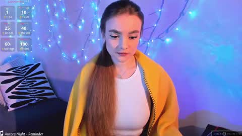 Snapshot of wxiuixw chatting on February 25, 10:53 pm Sonya online show from February 25, 10:53 pm